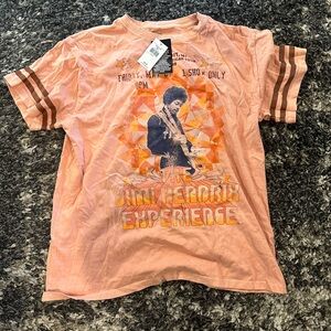 NWT graphic tee